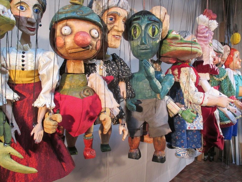 puppets-in-prague-workshop-2013-participant-puppets1